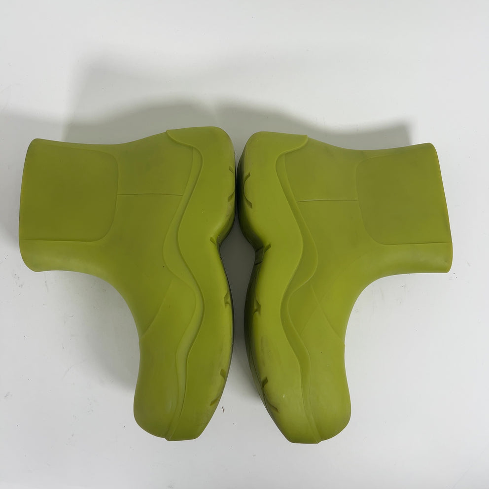 Bottega Veneta Green Puddle Boots Size 7