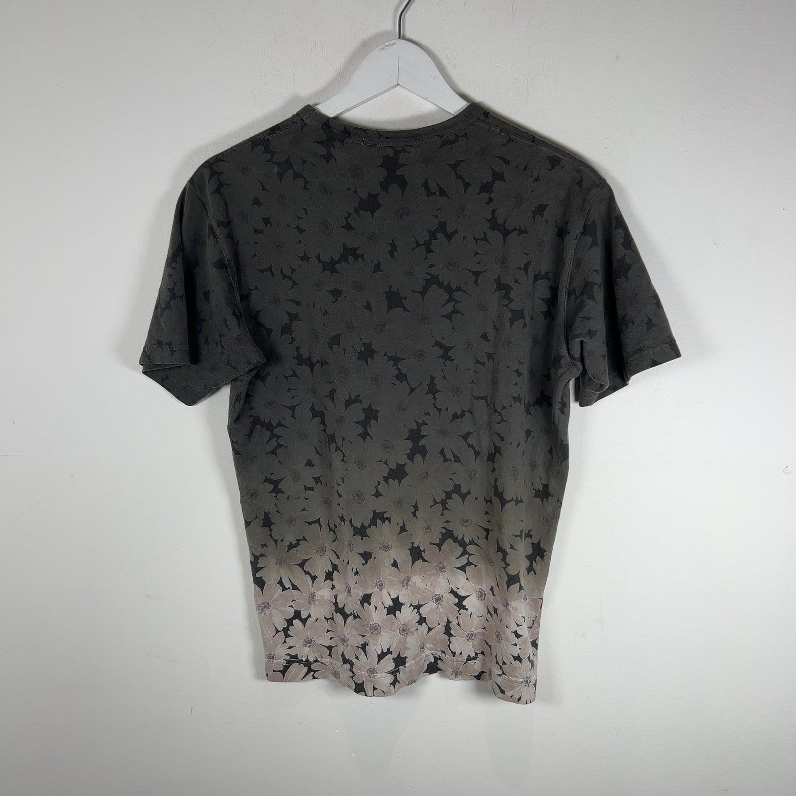 Issey Miyake Gradient Flower Graphic T-Shirt