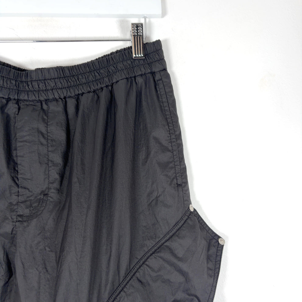 1017 ALYX 9SM Nylon Hybrid Cuffed Detachable Leg Cargo Pants