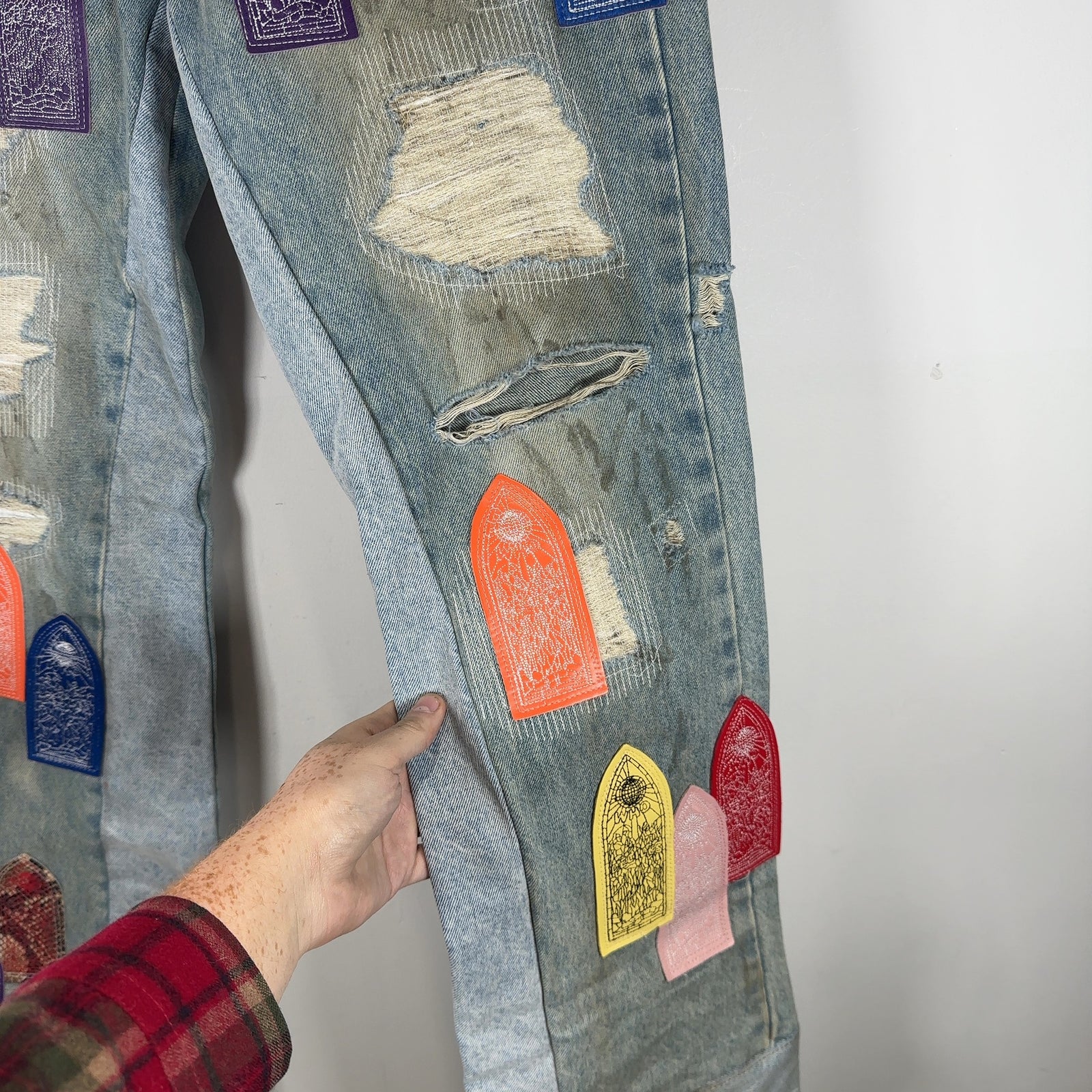 Who Decides War Multi-Logo Leather Patch Jeans Size 32