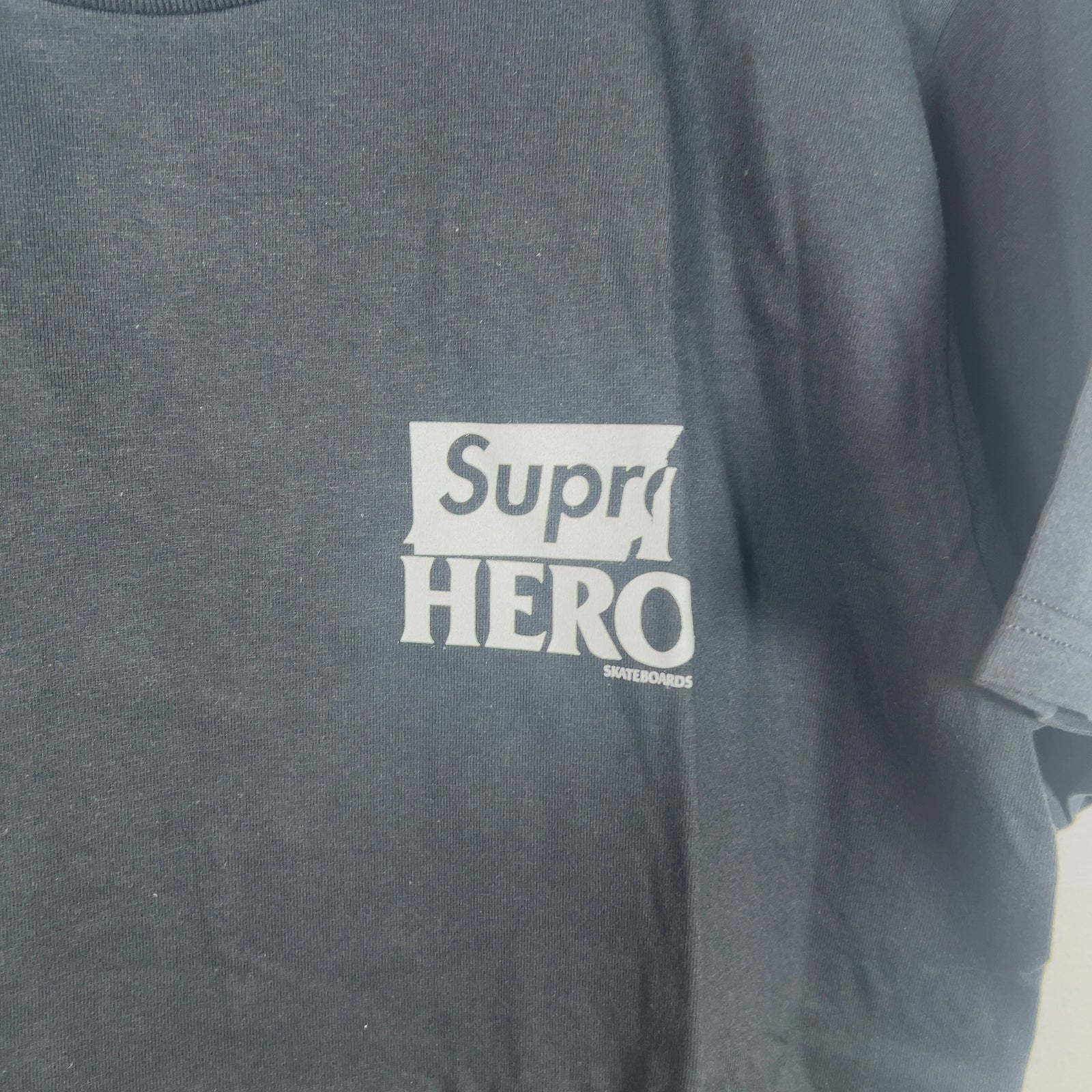 Supreme x Anithero Spell Out Logo Dog Graphic T-Shirt