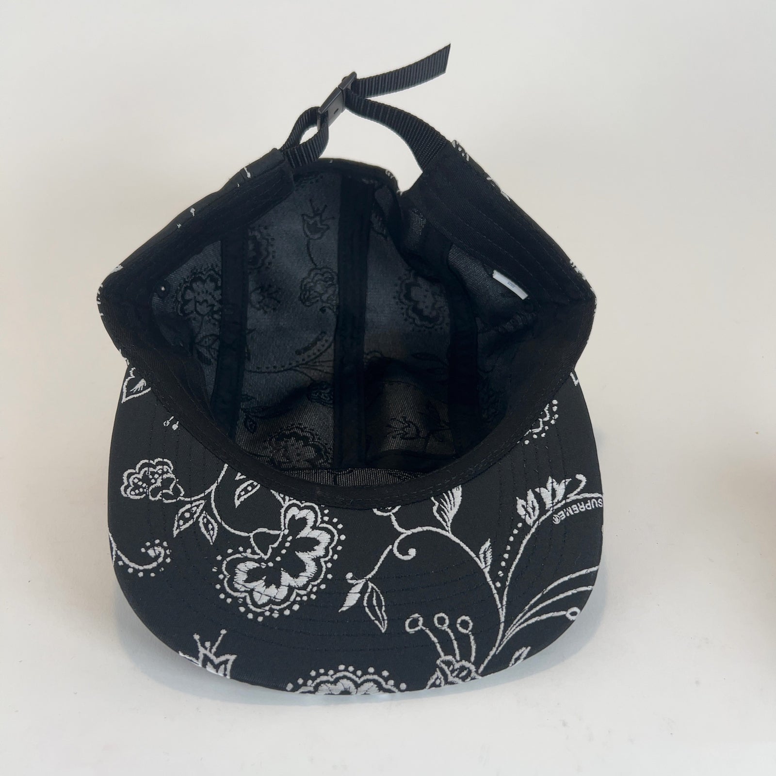 Supreme Embroidered Floral Box-Logo Hat