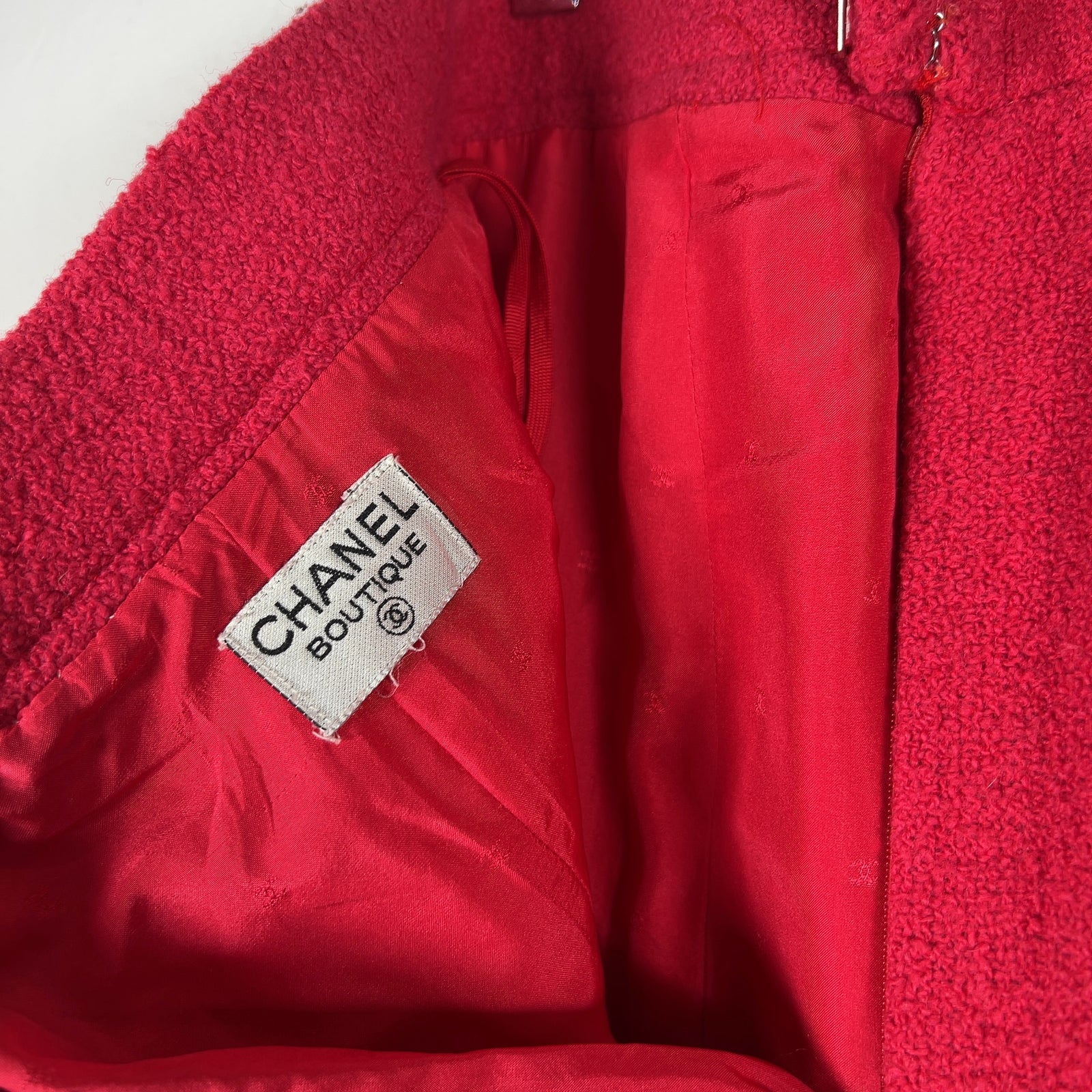 Chanel Pink Vintage Bouclé Wool Skirt Size S