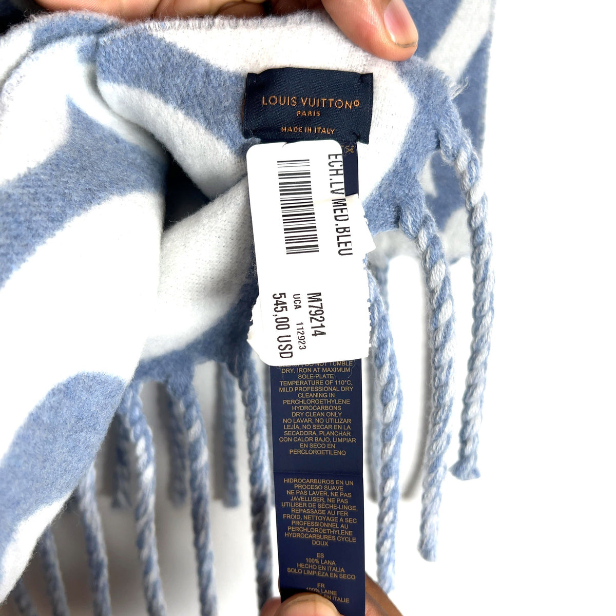 Louis Vuitton Wool Medallion Scarf
