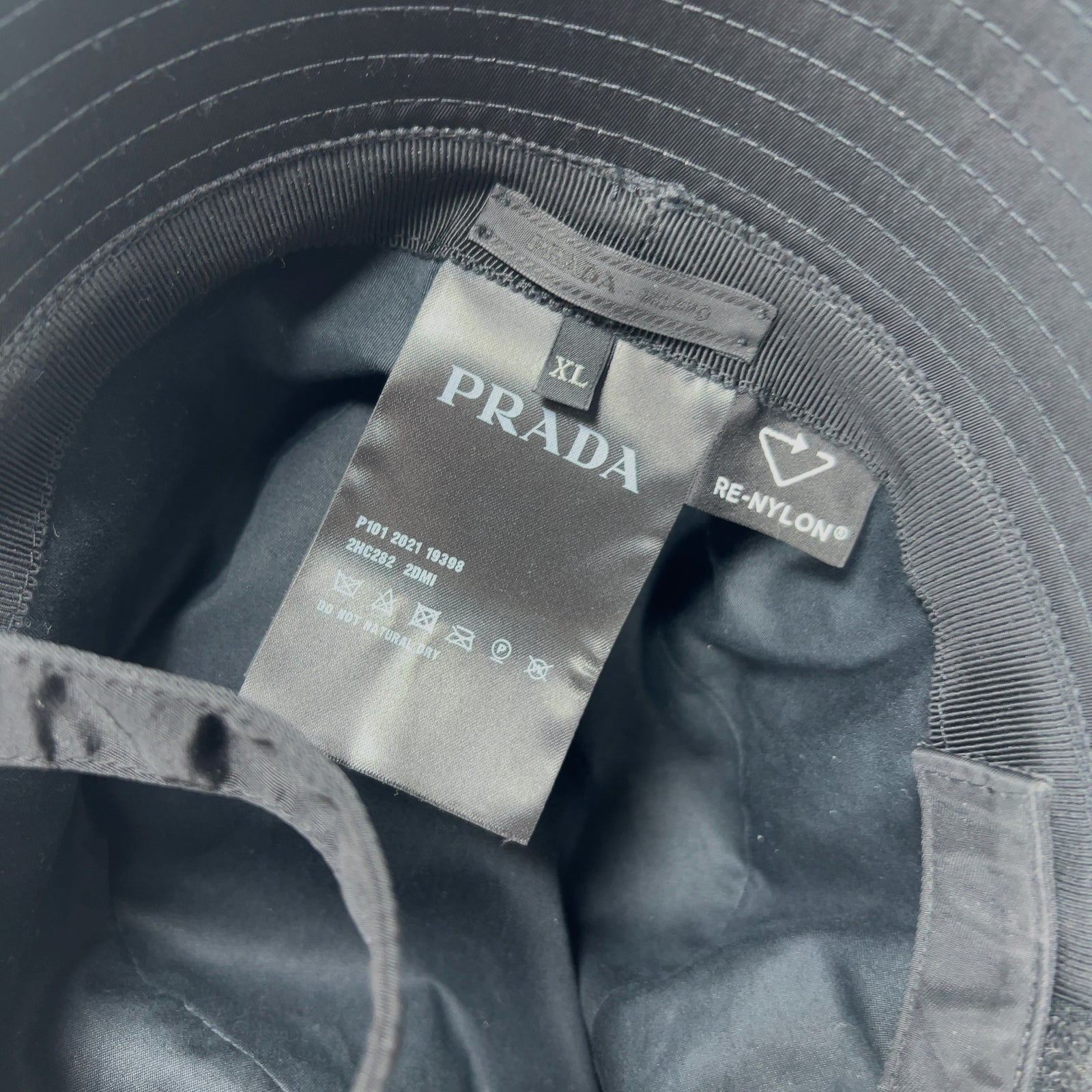 Prada Pouch Re-Nylon Bucket Hat