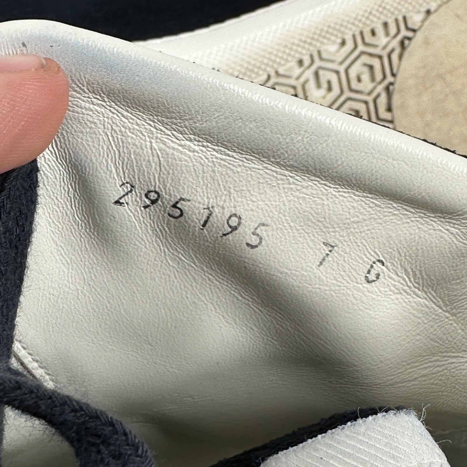 Gucci Signature Suede Hightops Size 7