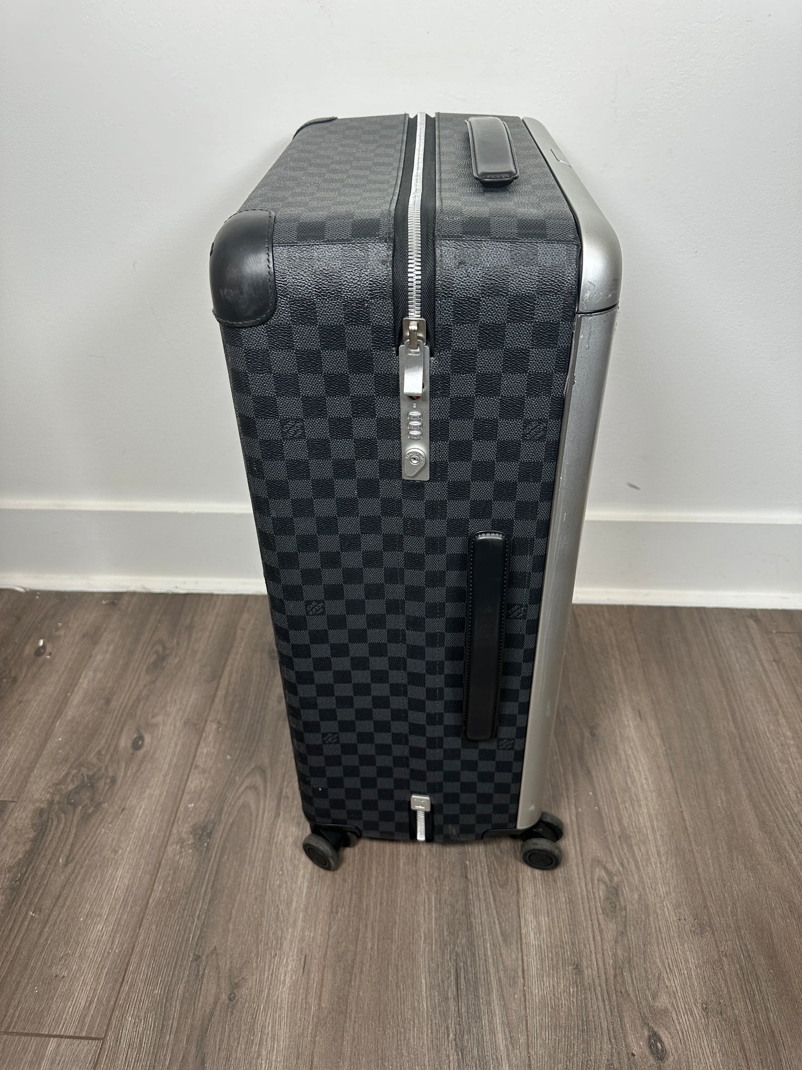 Louis Vuitton Horizon 55 Damier