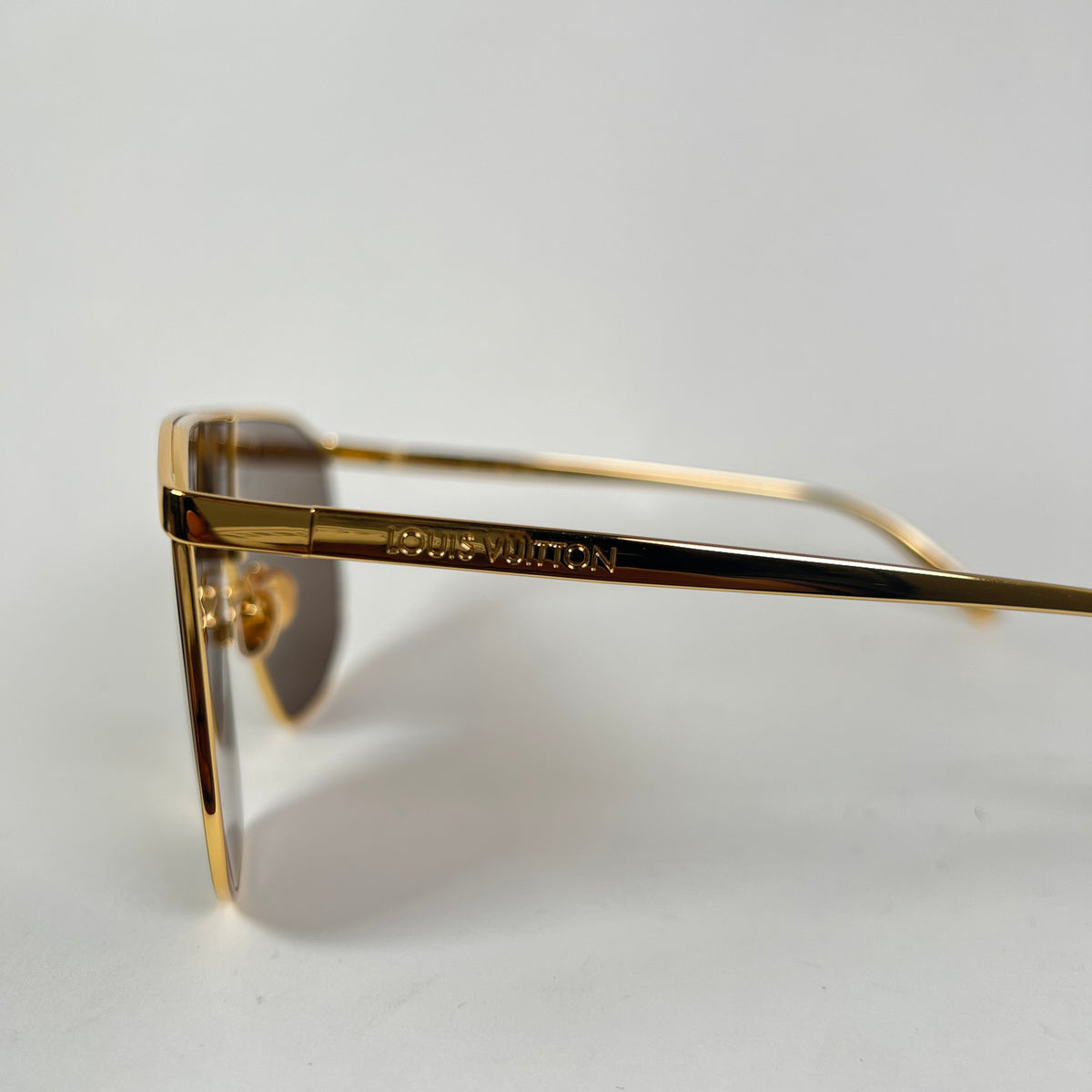 Louis Vuitton 2023 Golden Mask Sunglasses