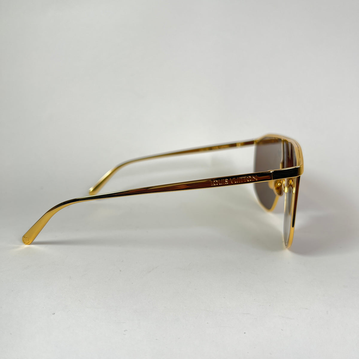Louis Vuitton 2023 Golden Mask Sunglasses