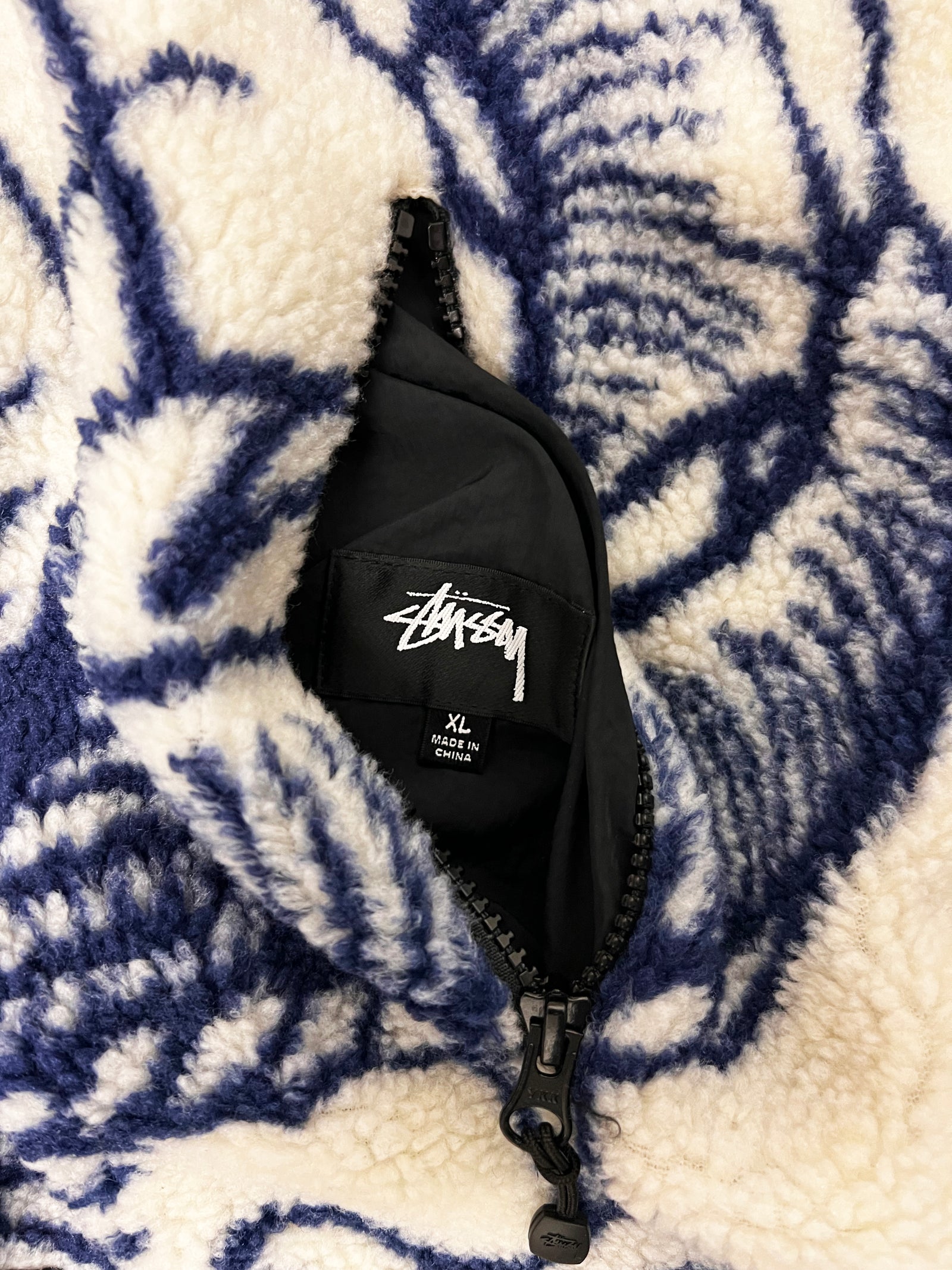 Stussy Dragon Sherpa Jacket X-Large